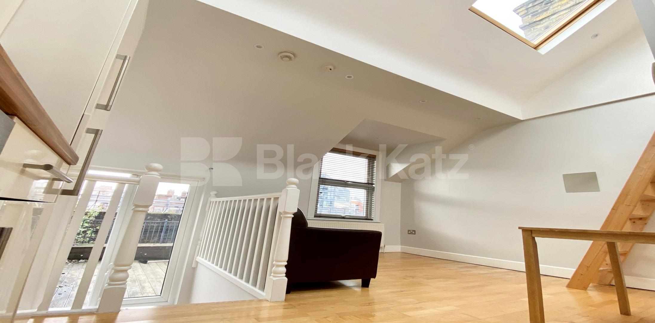 			UNDER OFFER , 1 Bedroom, 1 bath, 1 reception Apartment			 Southwark Bridge Road, London Bridge / Borough